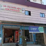 Shri Kishori Kunj, Home Stay