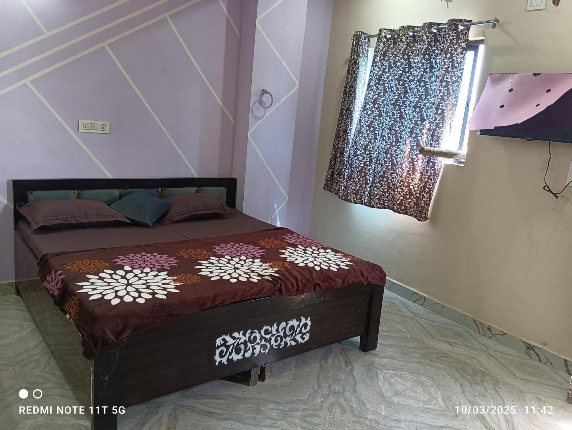 Shri Kishori Kunj, Homestay Vrindavan